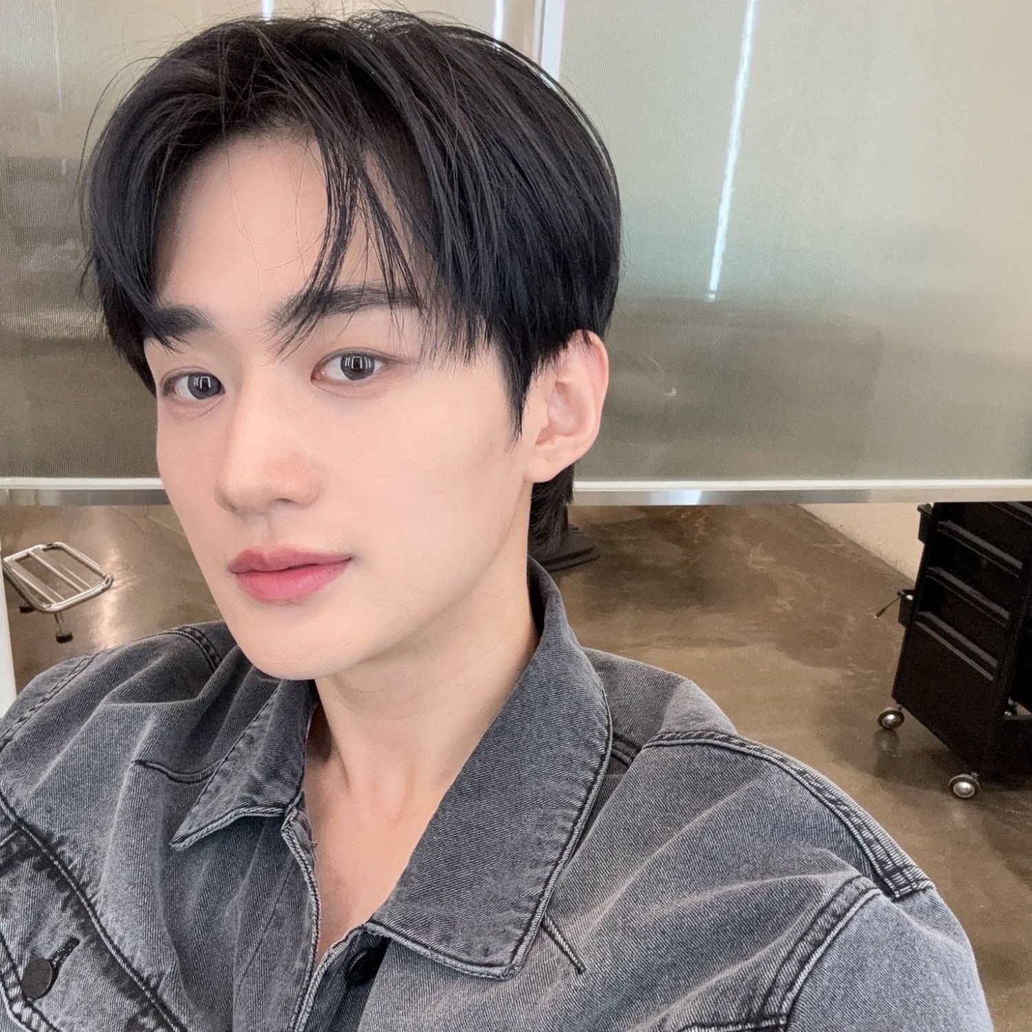 Latest photo of Yongseung (VERIVERY)