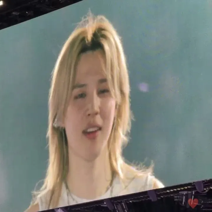 Momen yang diabadikan oleh penggemar BTS