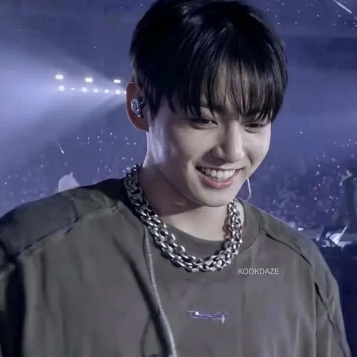 Momen yang diabadikan oleh penggemar Jungkook (BTS)