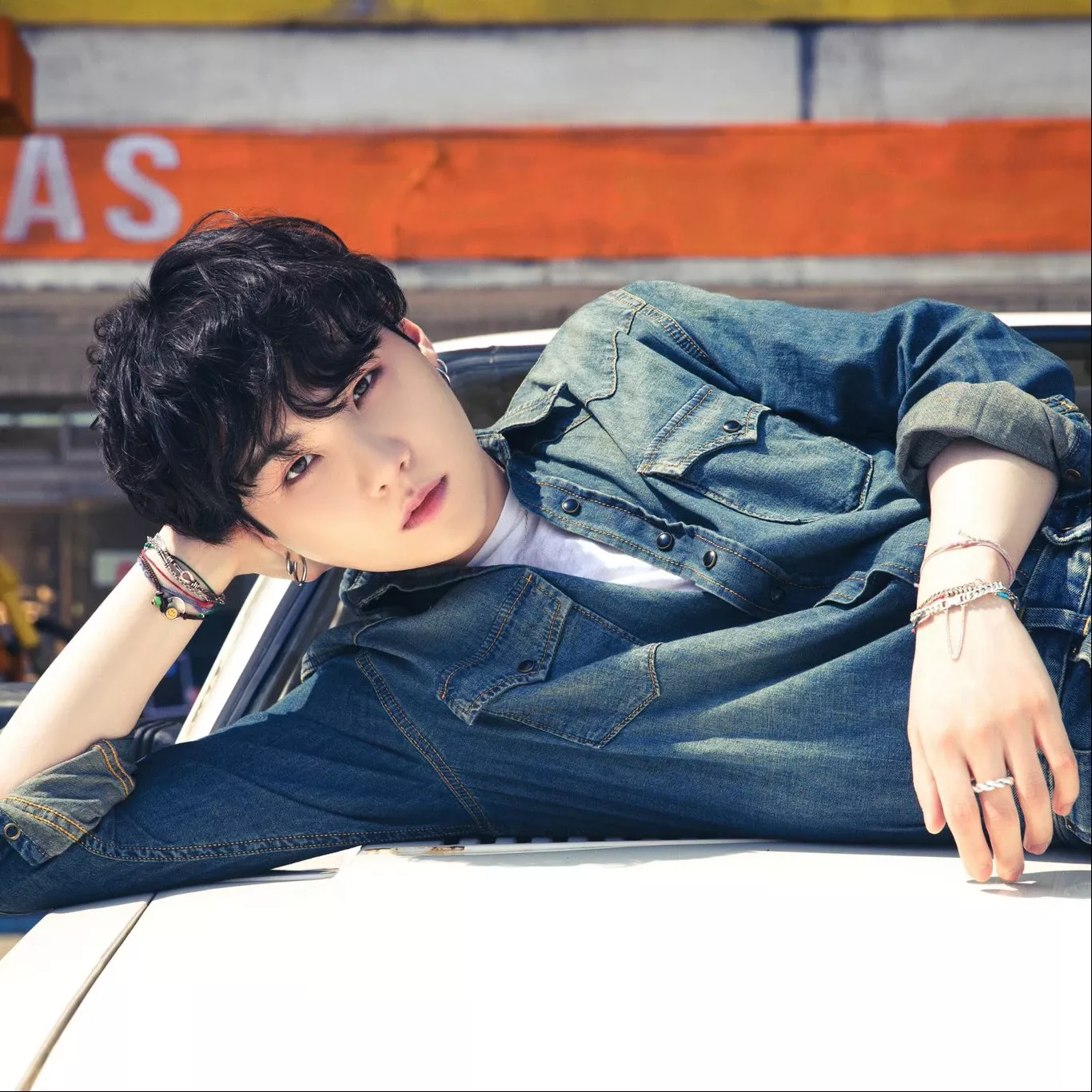 SUGA (BTS)の舞台裏ショット