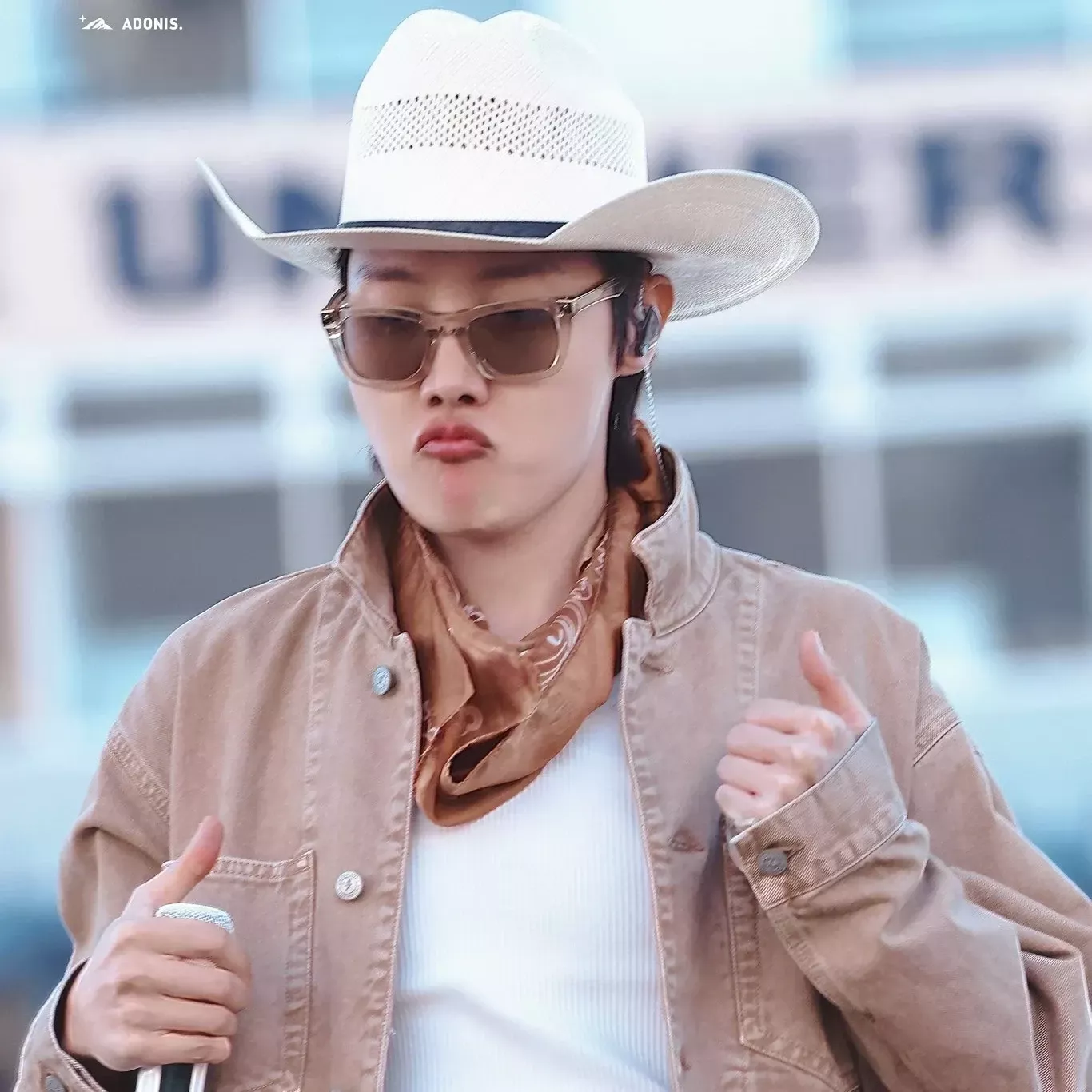 J-hope (防彈少年團)的幕後花絮