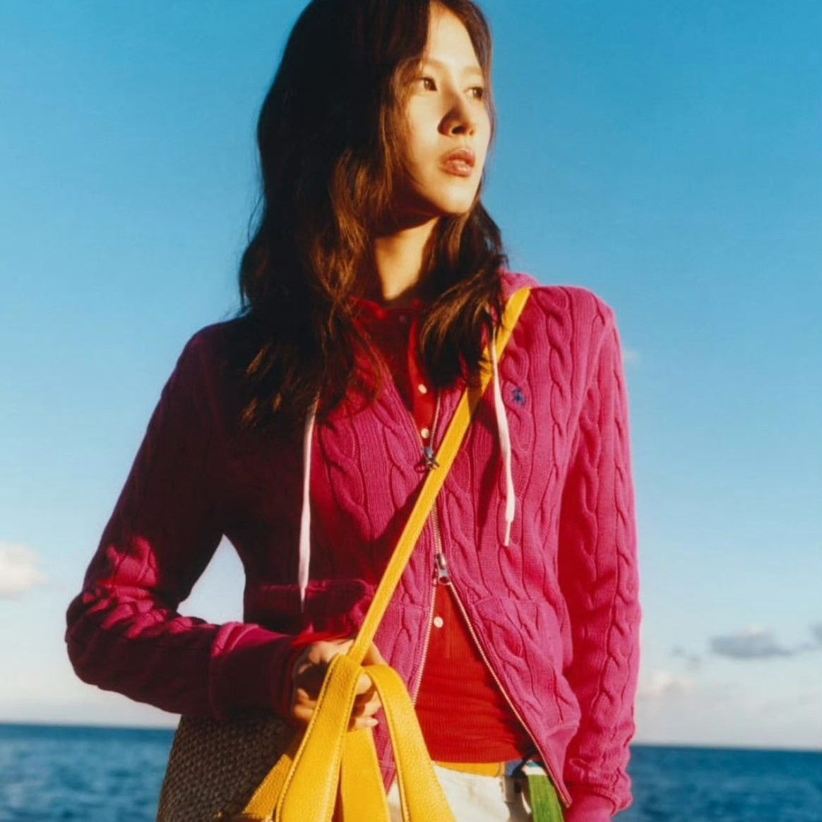 Behind-the-scenes cut of Sana (TWICE)