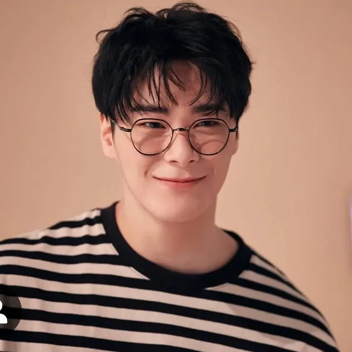 Behind-the-scenes cut of Moonbin (ASTRO)