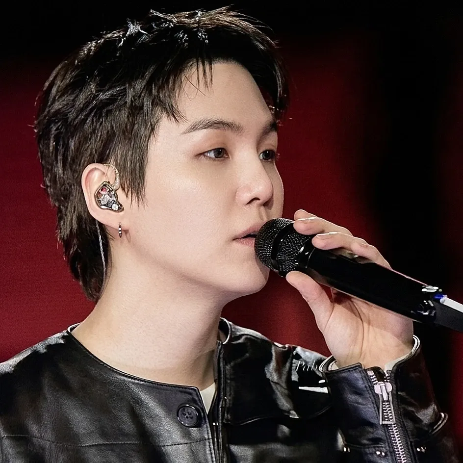 슈가 (방탄소년단) 최근 활동샷