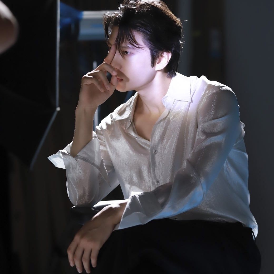 Feed komunitas K-pop terpanas hari ini