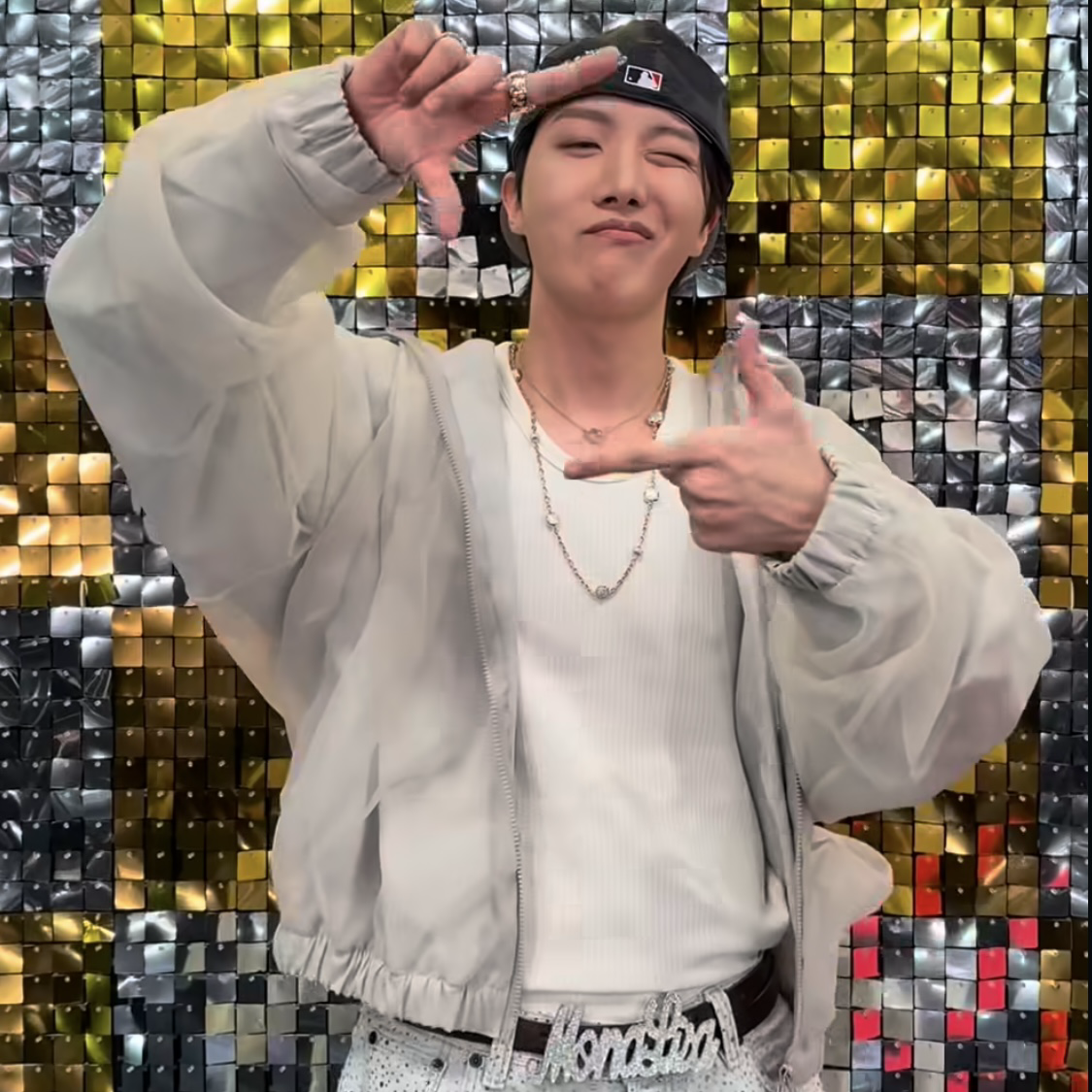 Potret di balik layar j-hope (BTS)