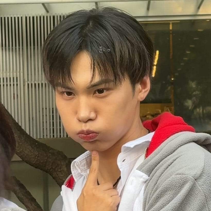 A moment captured by Rocky's fan