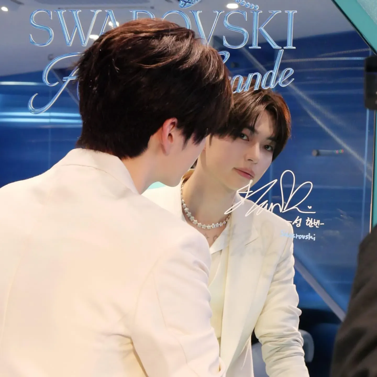 Posting K-POP populer yang disukai penggemar