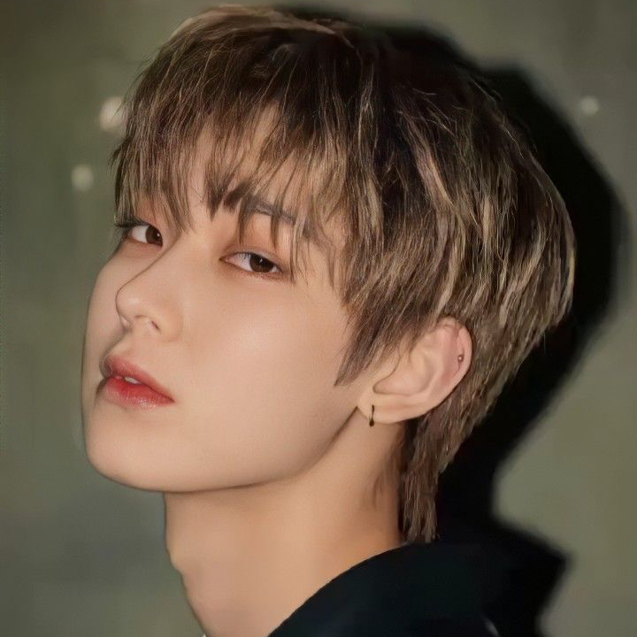 선우 (ENHYPEN)의 비하인드 컷