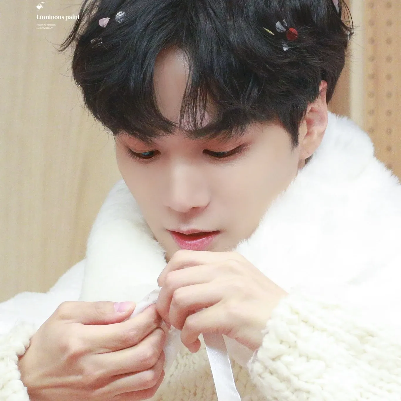 A moment captured by Kim Jonghyeon's fan