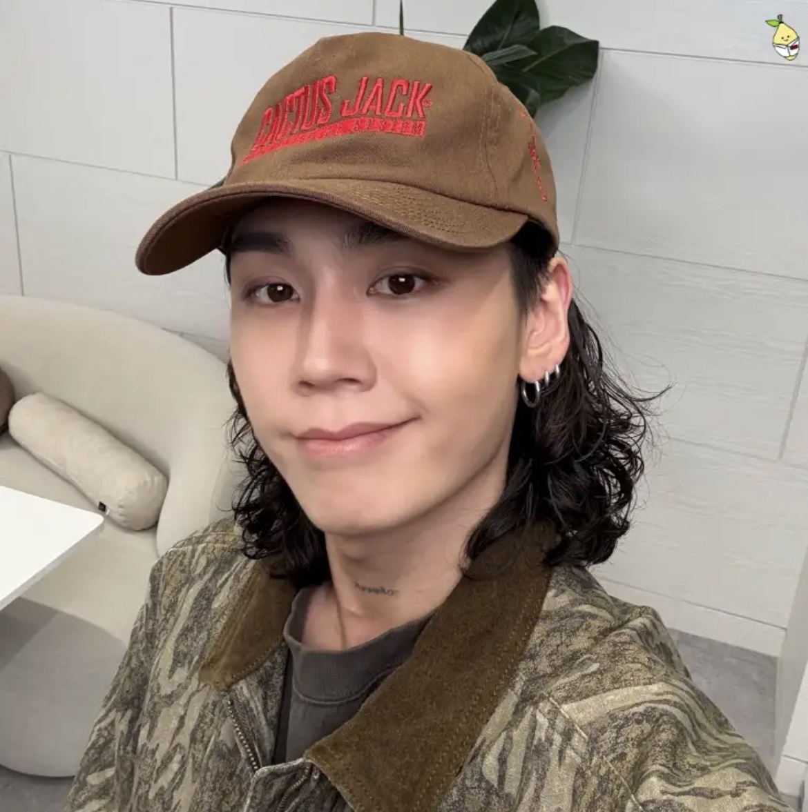 A moment captured by Jung Ilhoon's fan