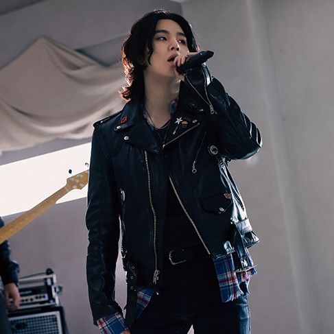 Foto aktivitas terbaru SUGA (BTS)