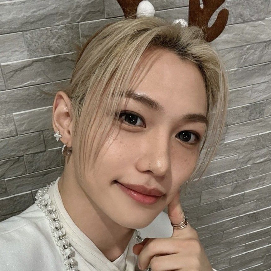 Behind-the-scenes cut of Felix (Stray Kids)