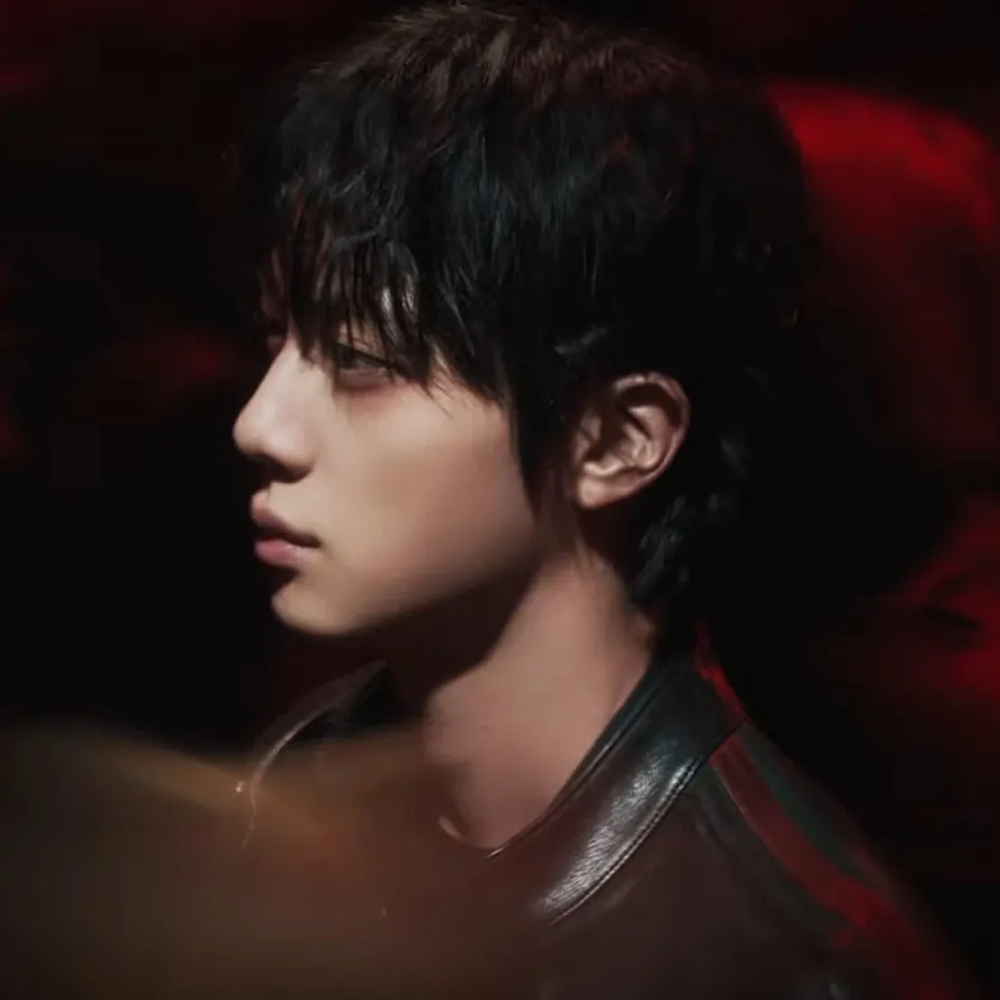 진 (방탄소년단)의 최신 사진