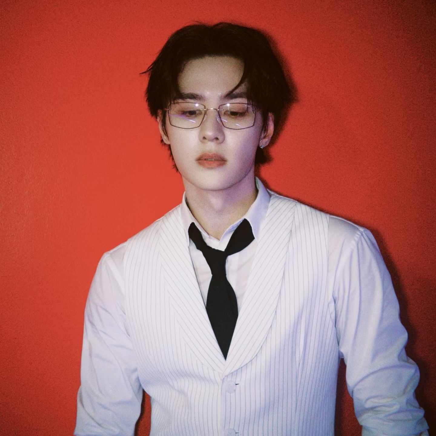 Behind-the-scenes cut of KUN (WayV)