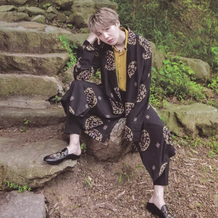 Foto terbaru SUGA (BTS)