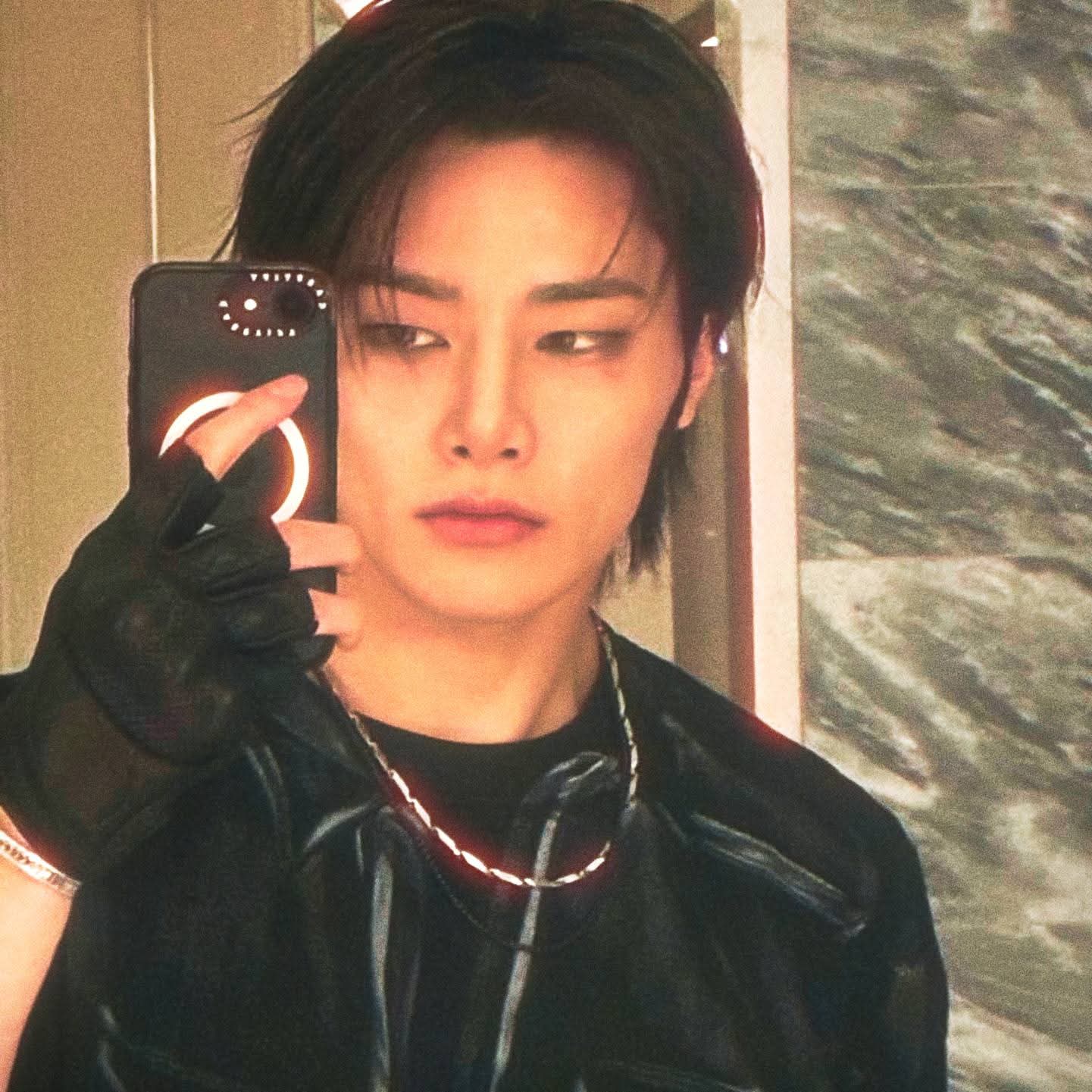 Behind-the-scenes cut of I.N (Stray Kids)