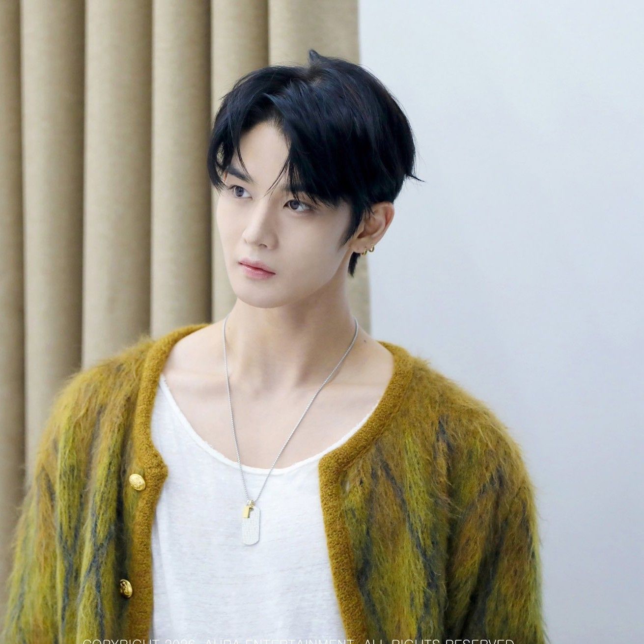 Behind-the-scenes cut of Bae Jinyoung