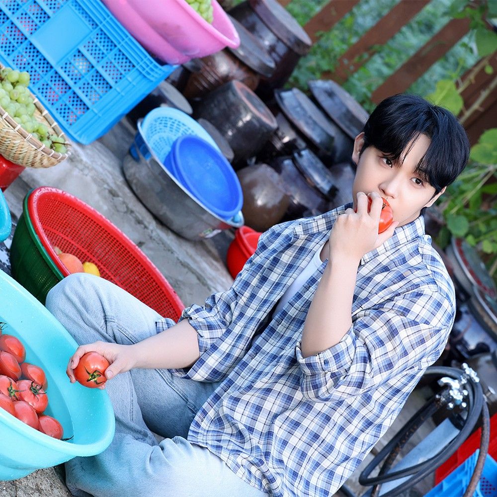 Recent activity shot of Lim Hyunsik (BTOB)