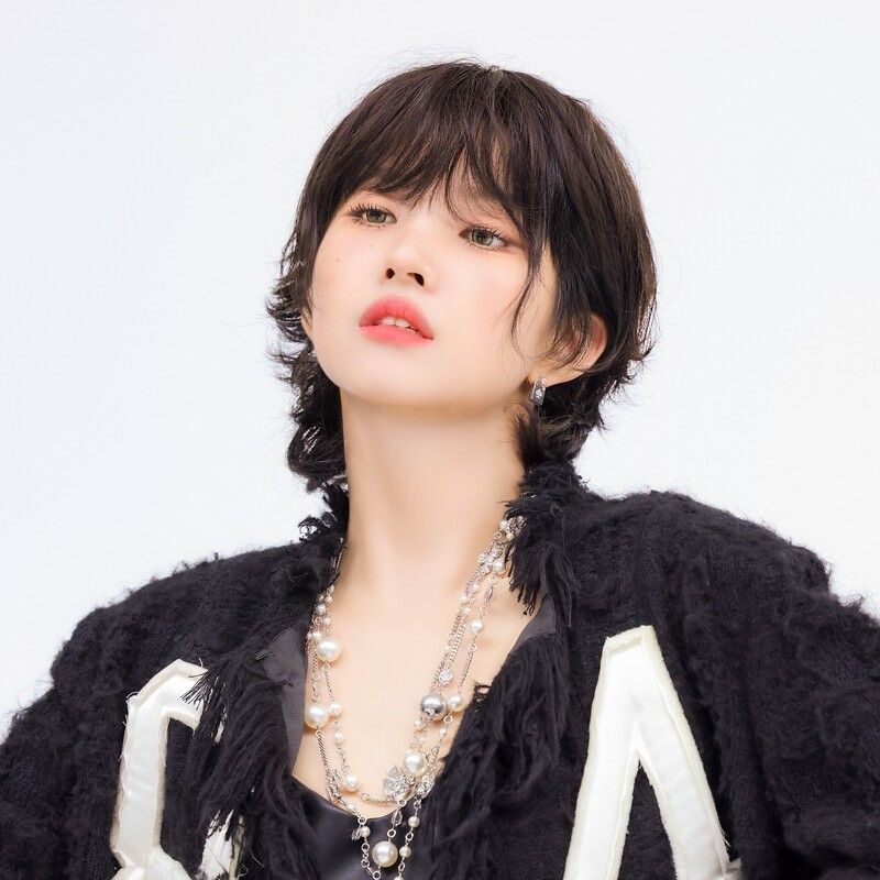 Behind-the-scenes cut of Soyeon (i-dle)