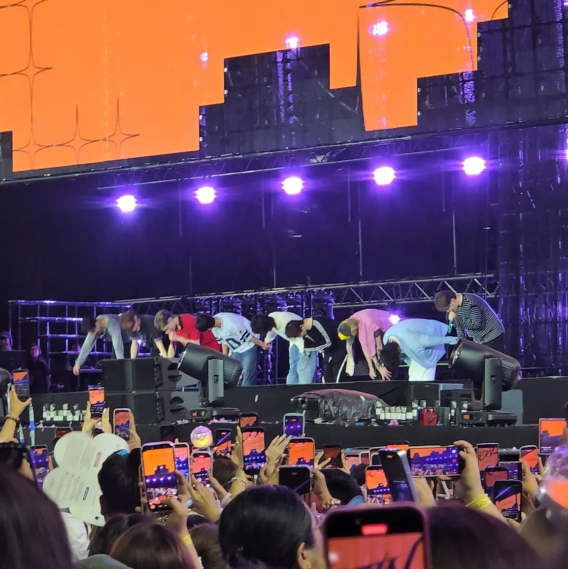 Foto terbaru SEVENTEEN