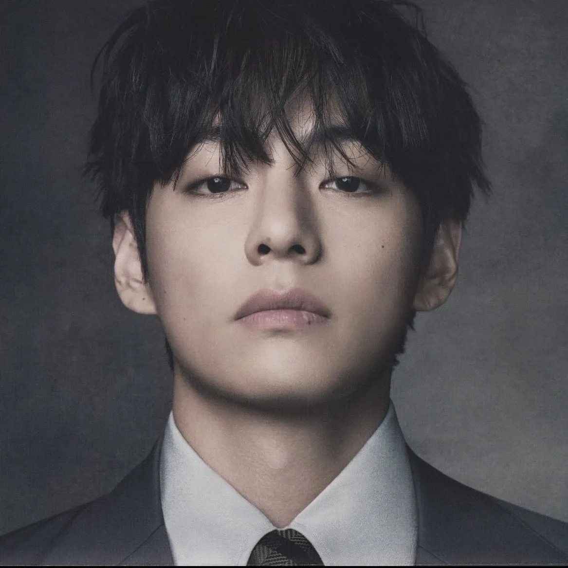 V (BTS)の舞台裏ショット