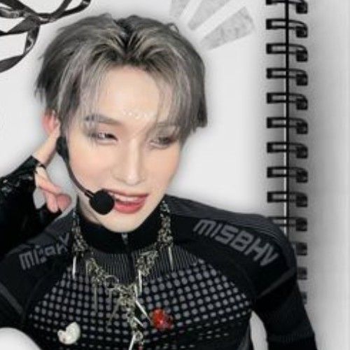 A moment captured by Hong (LYKN)'s fan