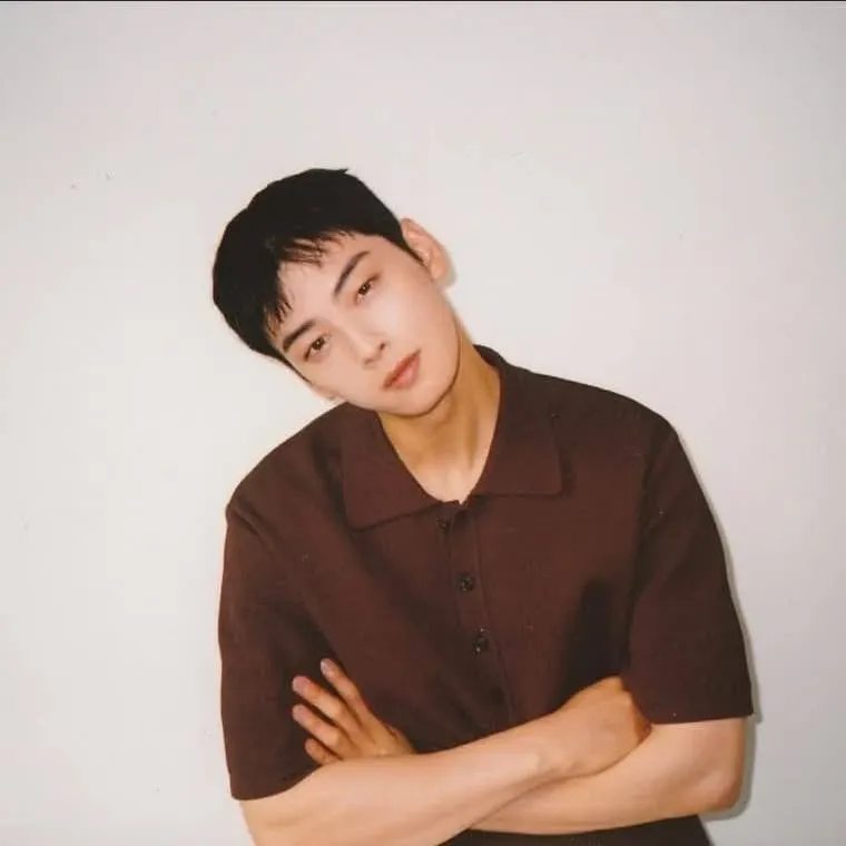 아스트로의 최신 사진