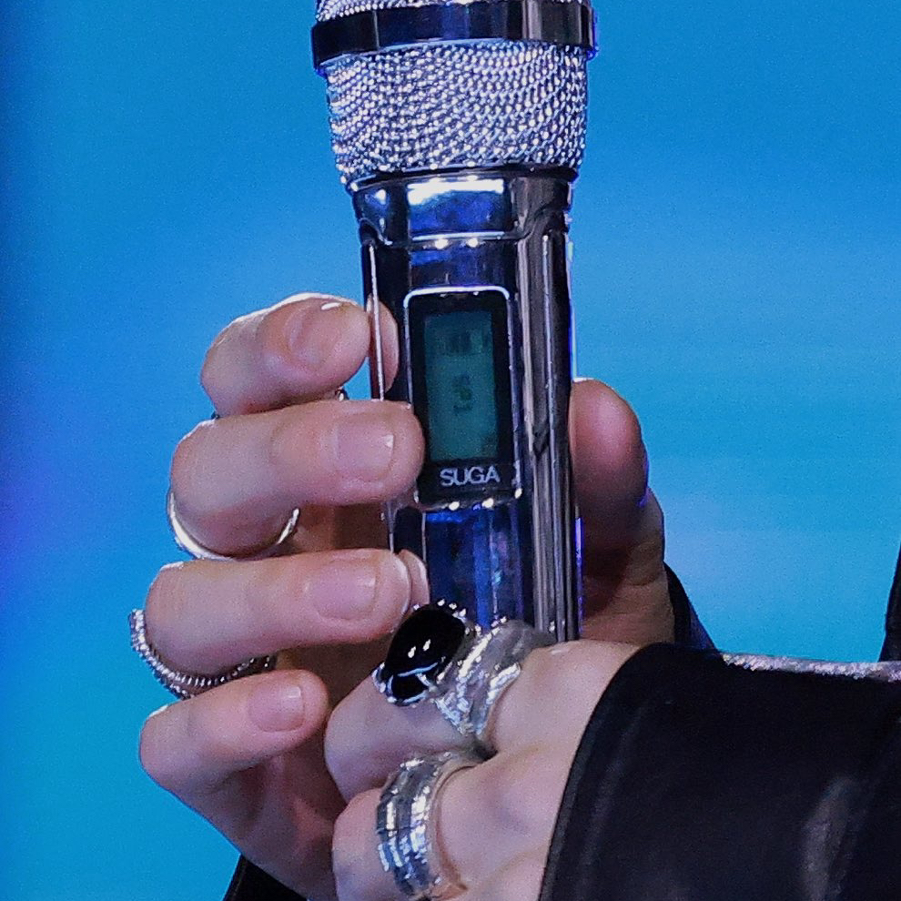 SUGA (BTS)の舞台裏ショット