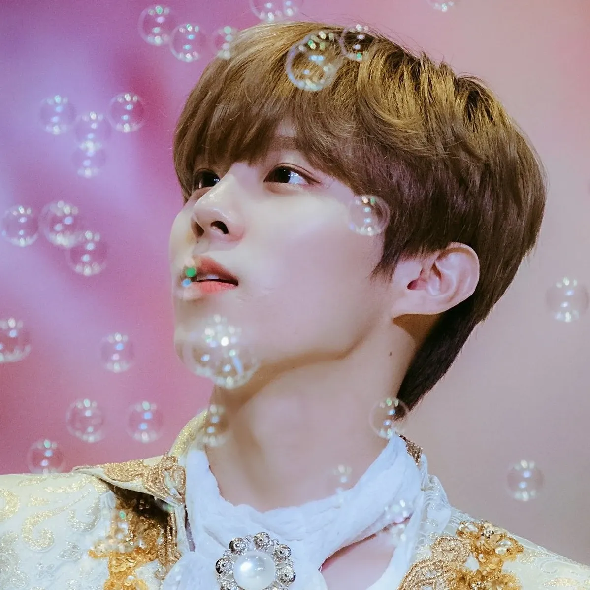 キム・ウソクの最近の活動写真