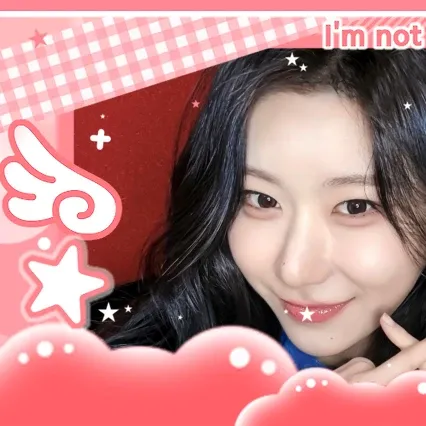 Latest photo of Chaeryeong (ITZY)