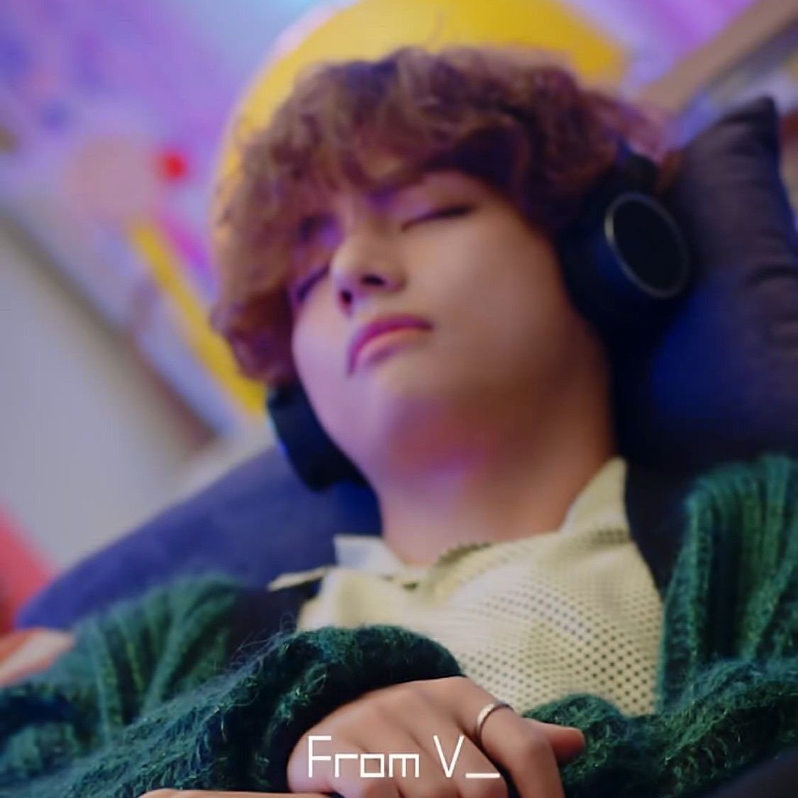 A moment captured by V (BTS)'s fan