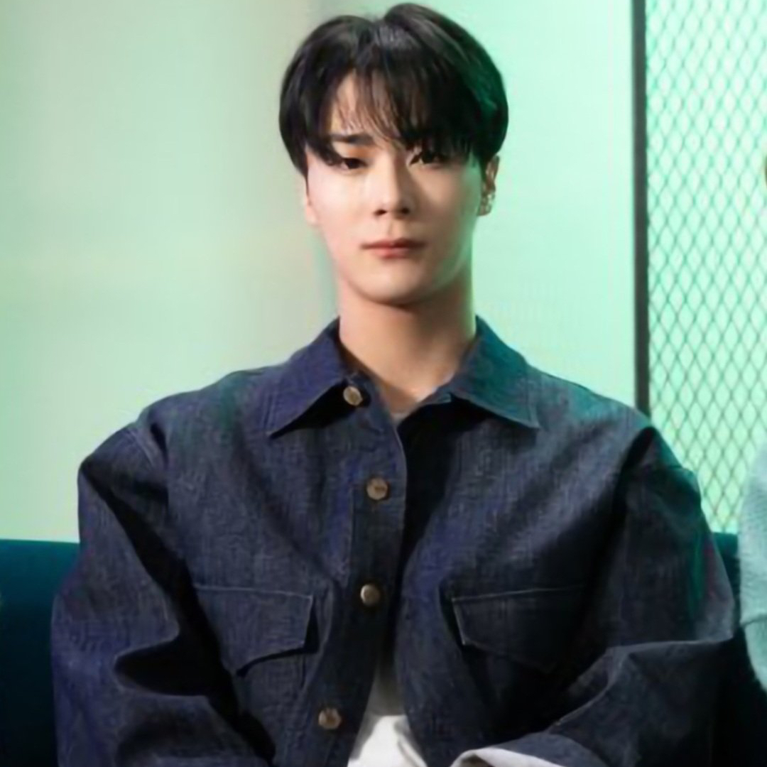 Behind-the-scenes cut of Moonbin (ASTRO)