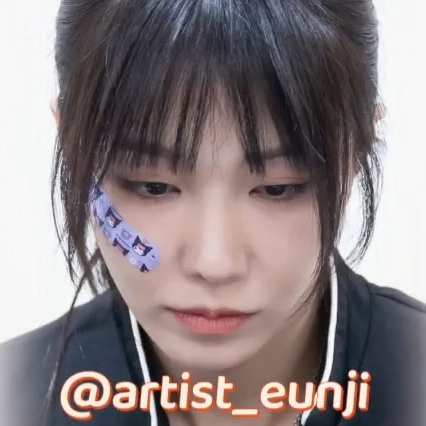 チョン・ウンジ (Apink)の舞台裏ショット