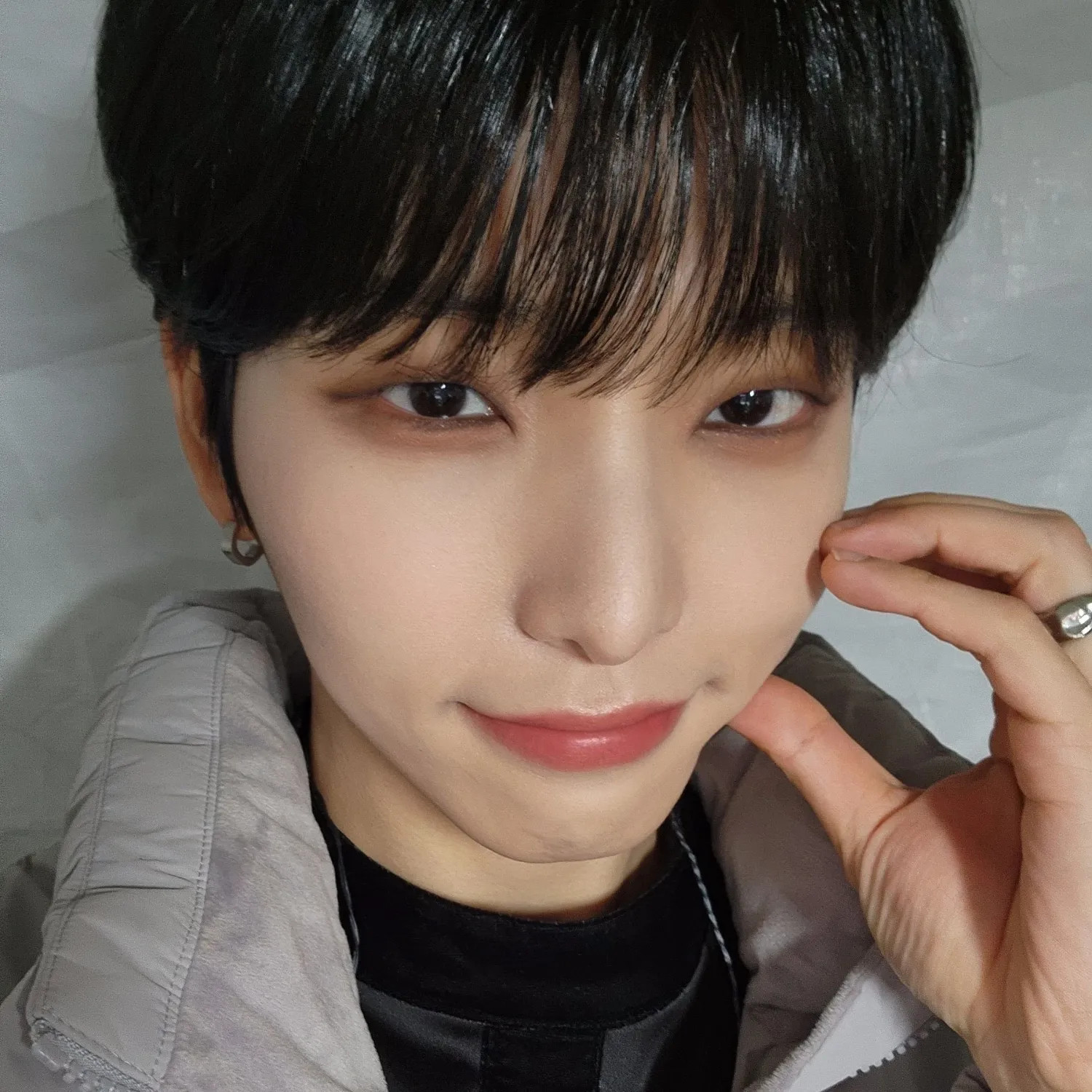 Recent activity shot of Seoho (ONEUS)