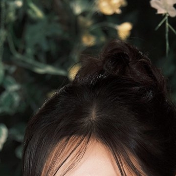 Latest photo of Jeong Yein (Lovelyz)