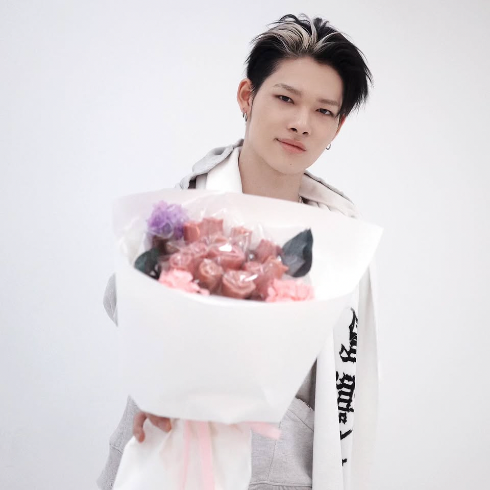 Recent activity shot of NI-KI (ENHYPEN)