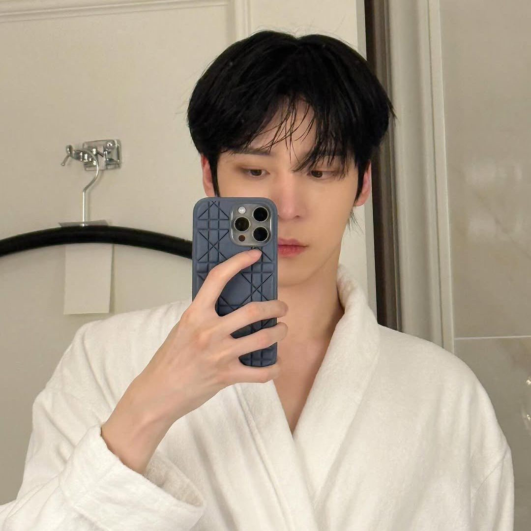 ATEEZ的最新活動照片