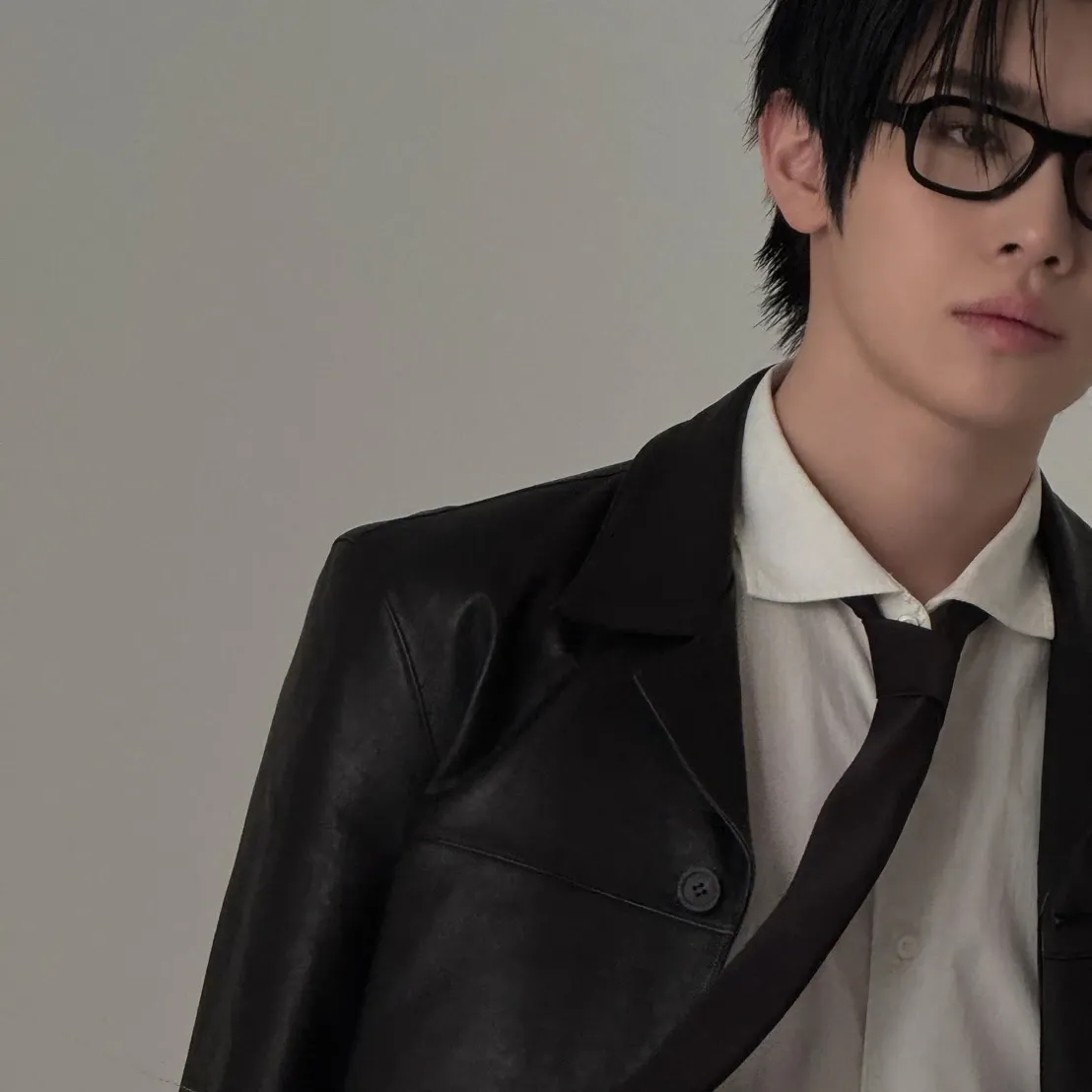 Latest photo of Kim Taerae (ZEROBASEONE)
