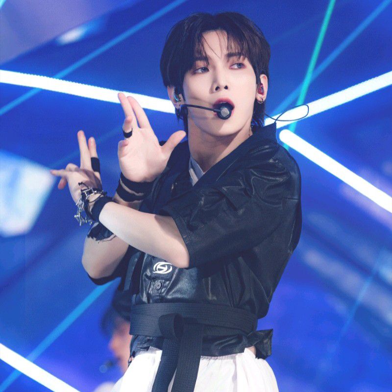 Recent activity shot of Yeosang (ATEEZ)