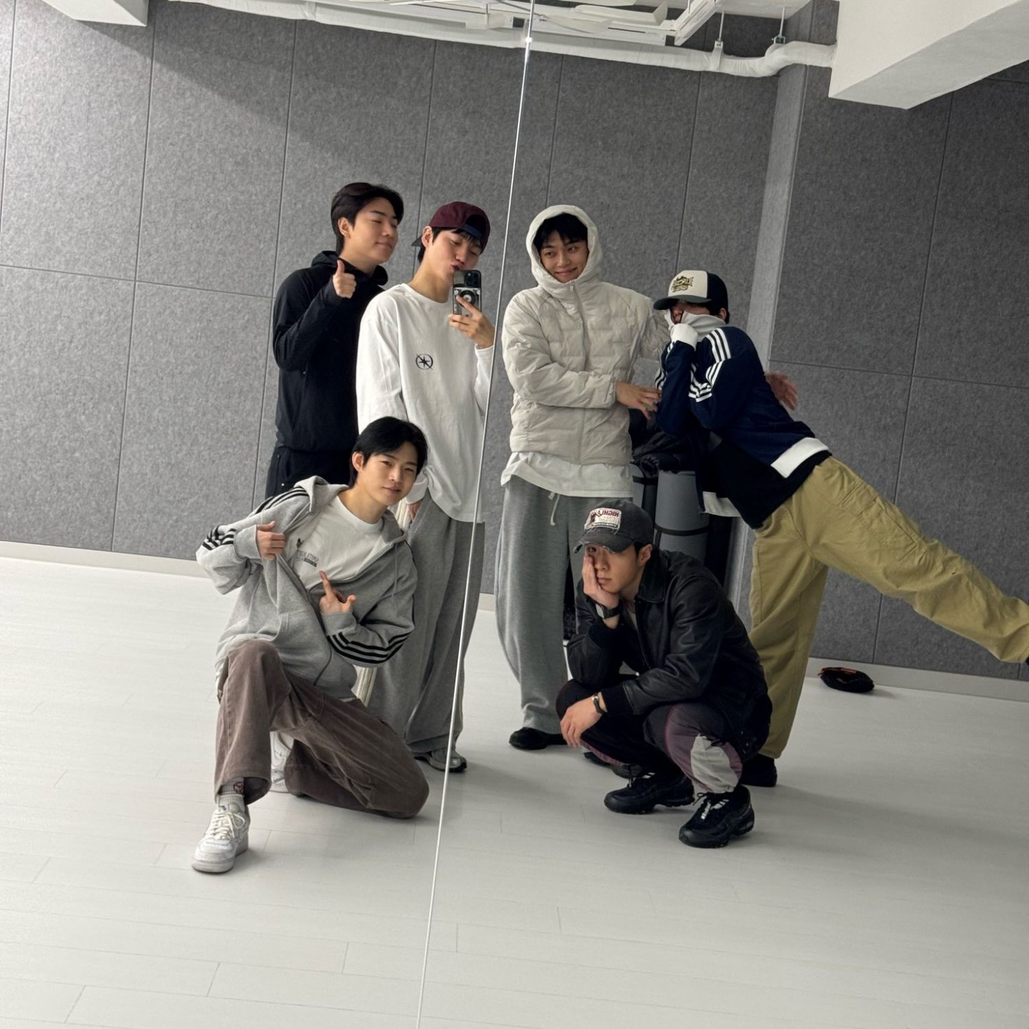 Behind-the-scenes cut of ONF