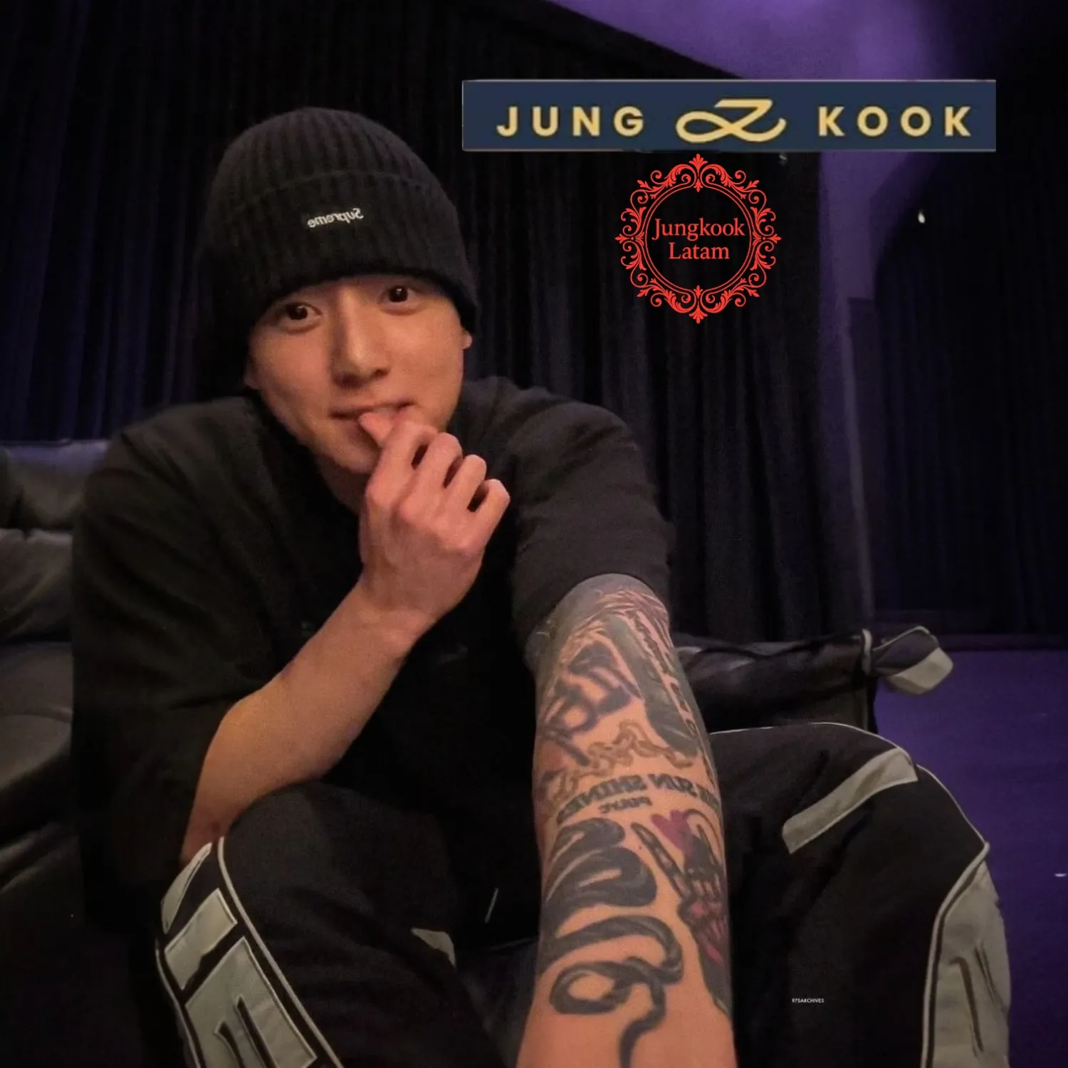 Foto aktivitas terbaru Jungkook (BTS)