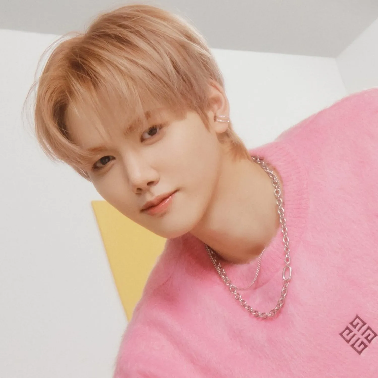 A moment captured by Minhee (CRAVITY)'s fan