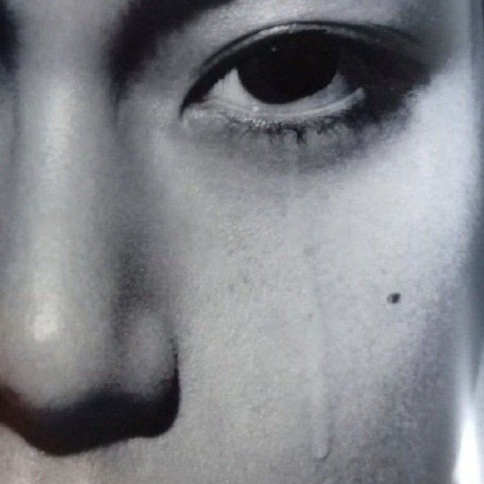 Behind-the-scenes cut of V (BTS)