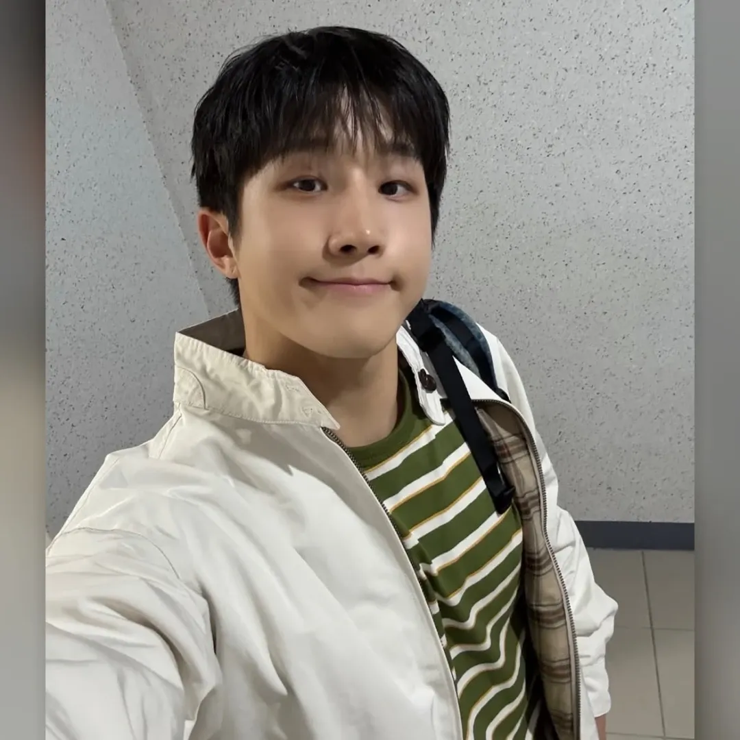 A moment captured by Jinjin (ASTRO)'s fan
