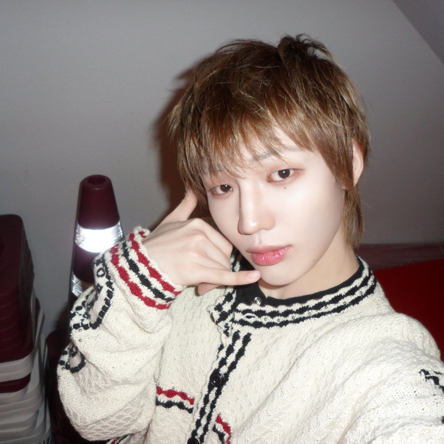 Behind-the-scenes cut of Junhyeok (TNX)