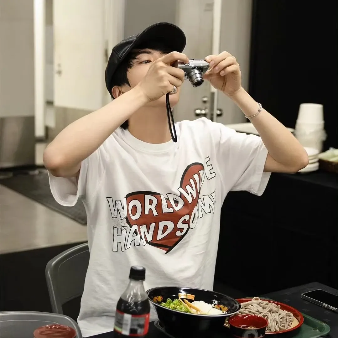 Potret di balik layar Jin (BTS)