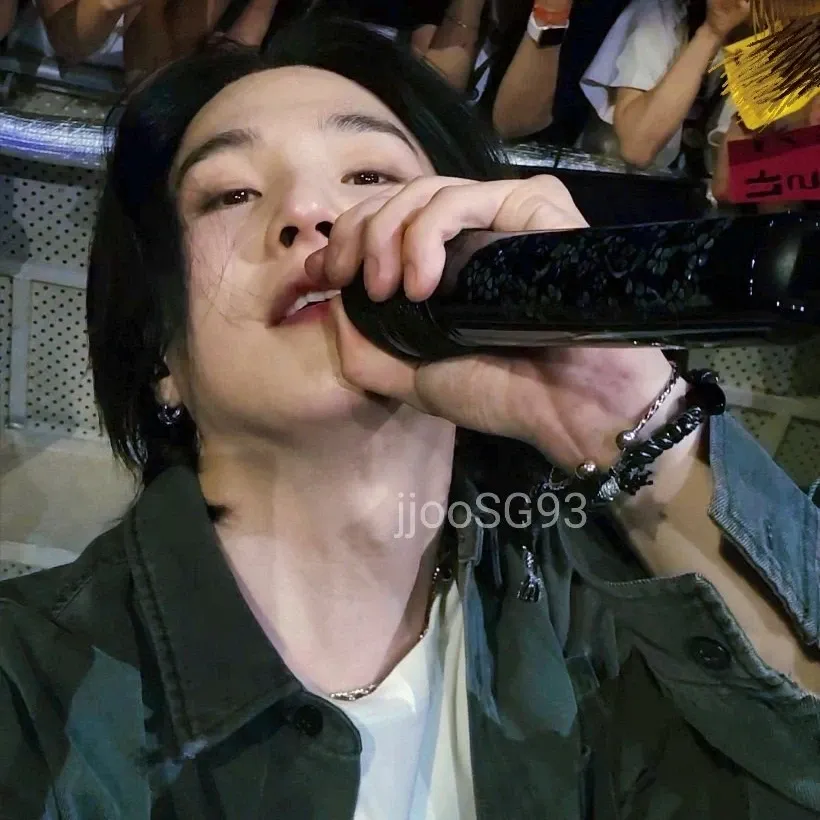 슈가 (방탄소년단)의 최신 사진