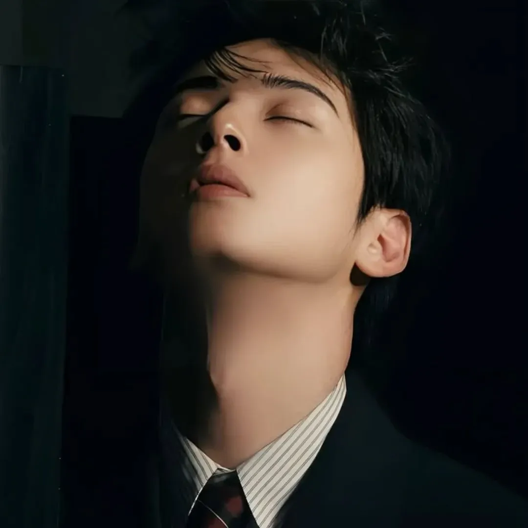 A moment captured by Eunwoo (ASTRO)'s fan