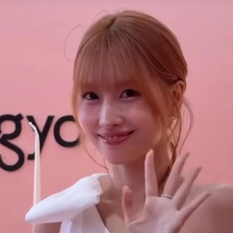 모모 (TWICE) 최근 활동샷